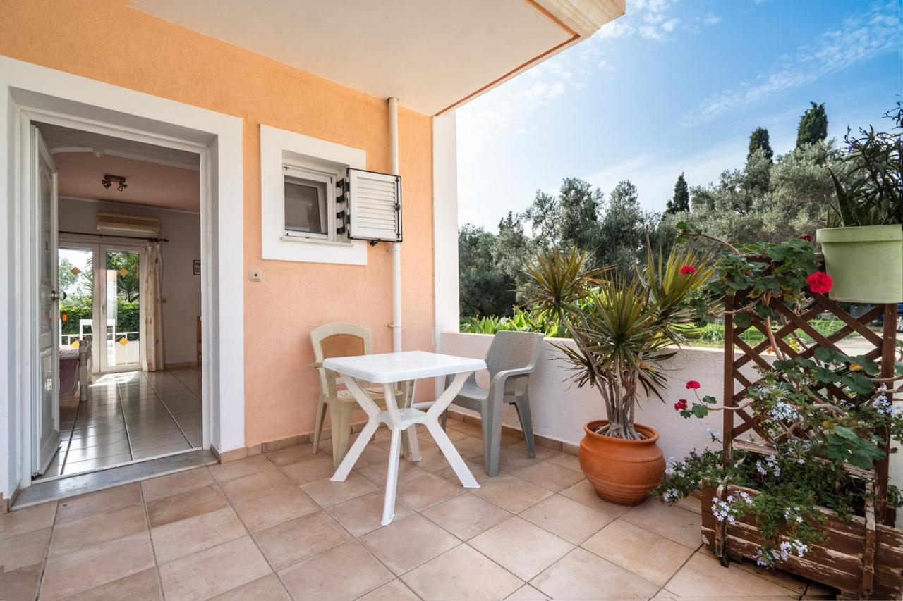 Helena Inn Kefalonia Island ภายนอก รูปภาพ